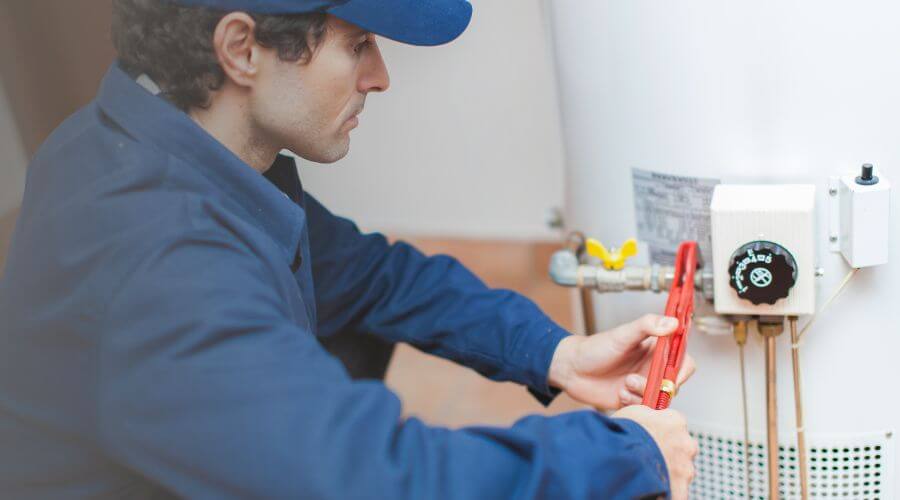 Local water heater installation in Nada, TX